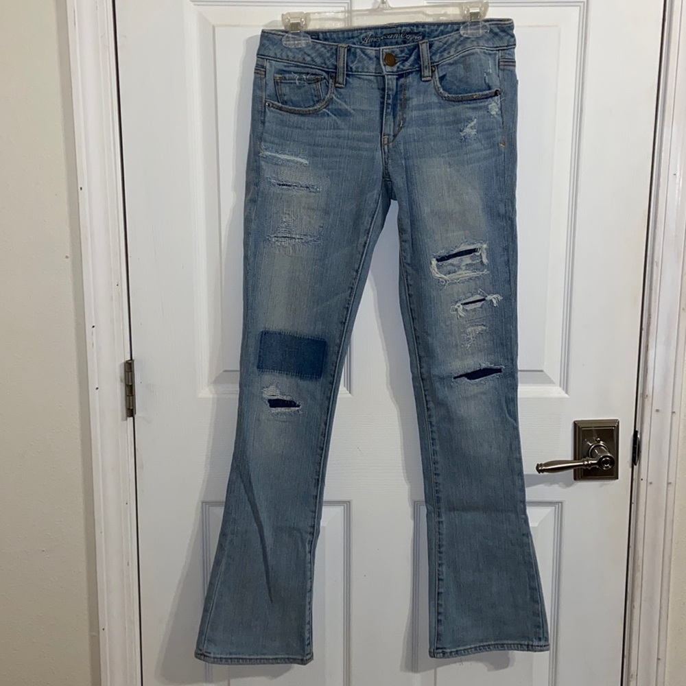 American Eagle Women’s Skinny Kick jeans. Size: 2 Regular